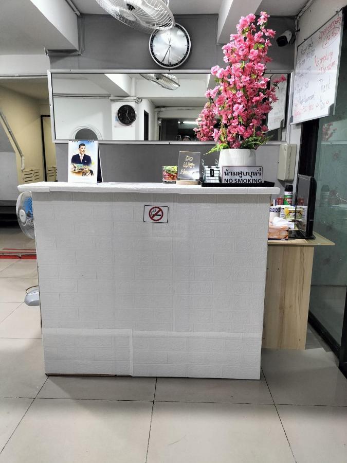 Uno Inn Bangkok Dış mekan fotoğraf