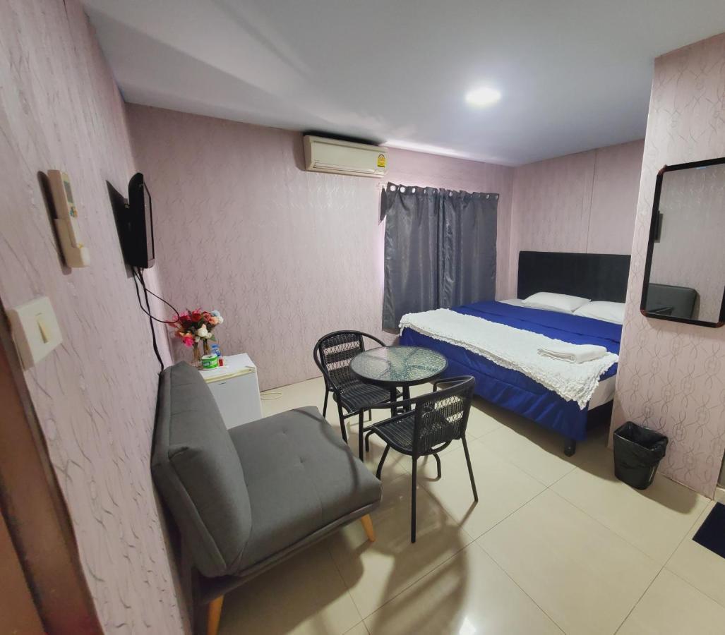 Uno Inn Bangkok Dış mekan fotoğraf