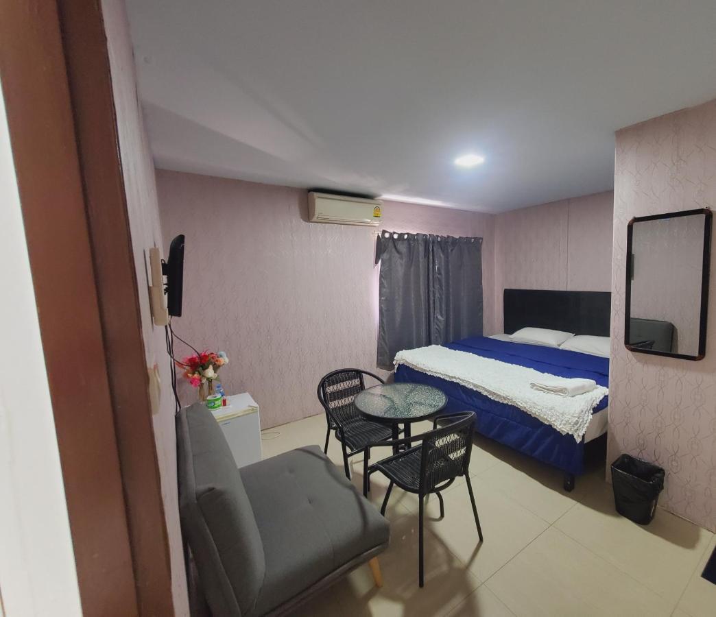 Uno Inn Bangkok Dış mekan fotoğraf