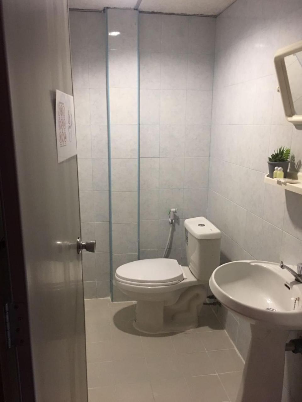Uno Inn Bangkok Dış mekan fotoğraf