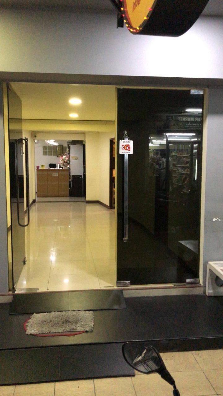 Uno Inn Bangkok Dış mekan fotoğraf